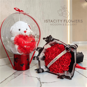 Şeffaf Balon İçinde Ayıcıklı Yapay Gül Buketi